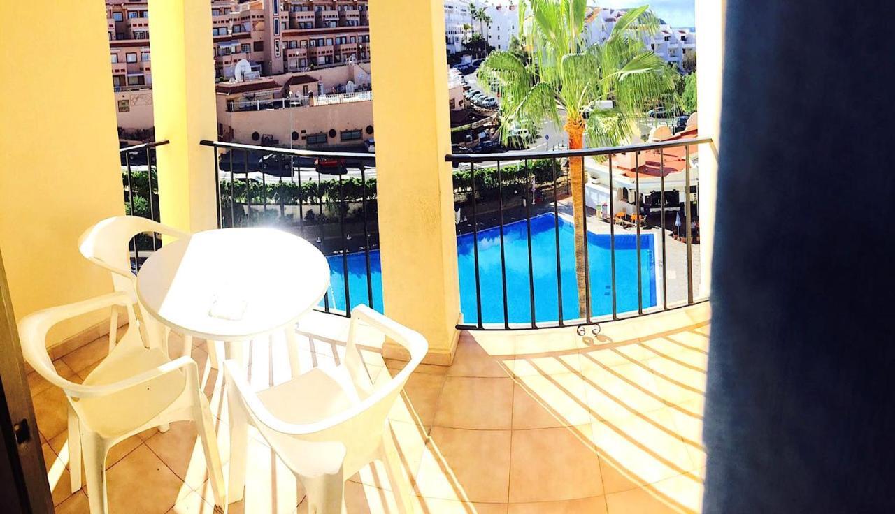 Appartement Studio Castle Harbour Vistas Piscina à Los Cristianos  Extérieur photo